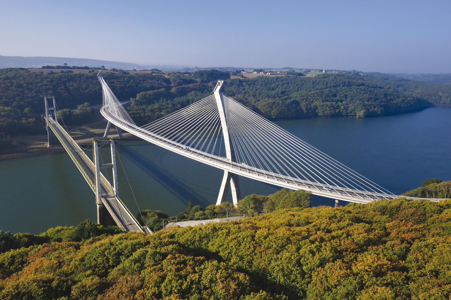 Jean Marx/MRW-Zeppeline - Pont de Térénez, Crozon