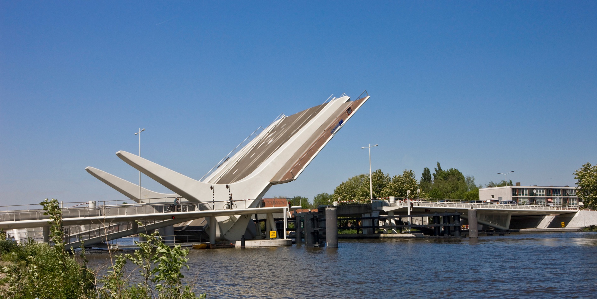 Unknown author - Prins Bernhardbrug, Zaandam - 2020