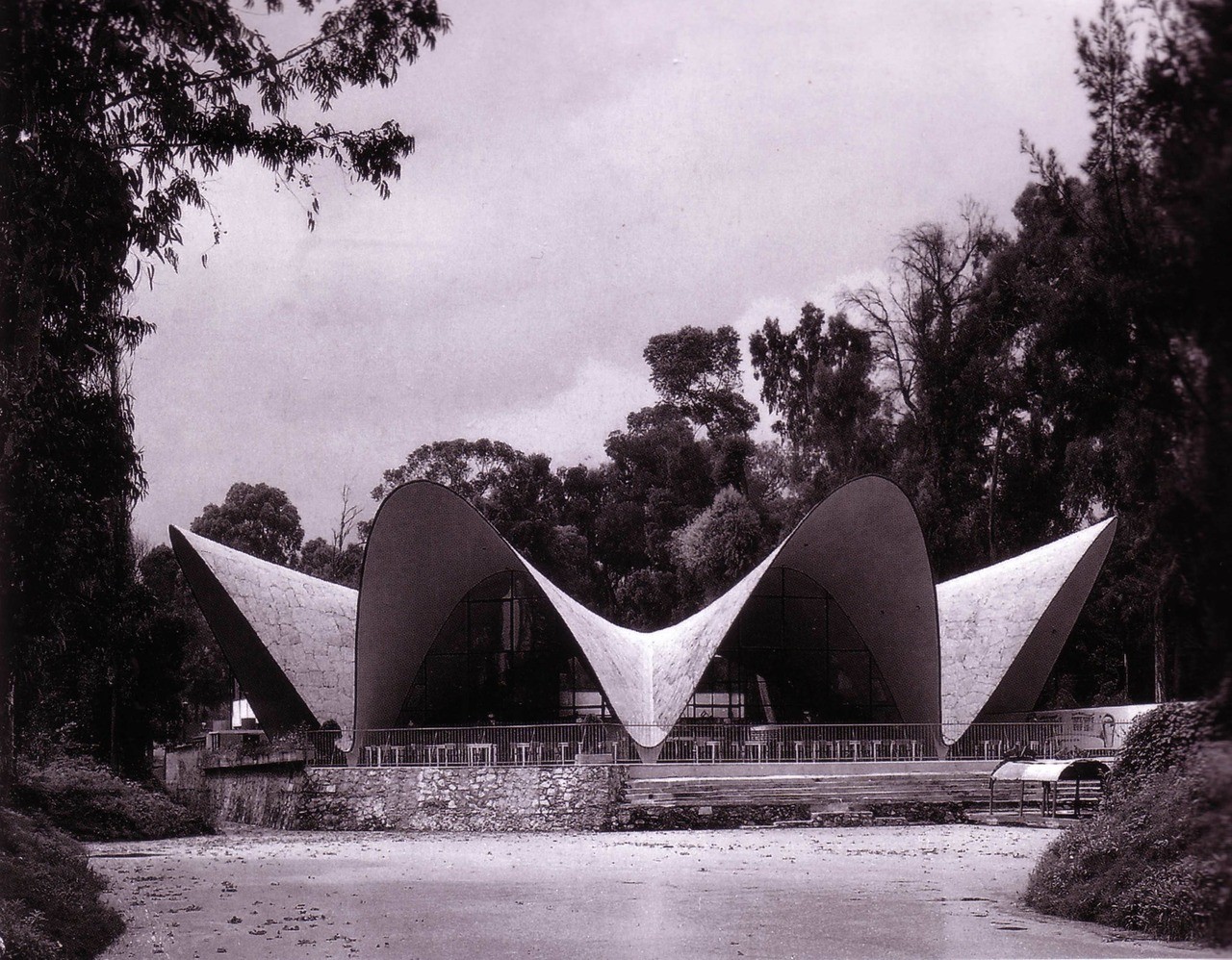 Unknown author - Restaurante Los Manantiales, Xochimilco - 1958