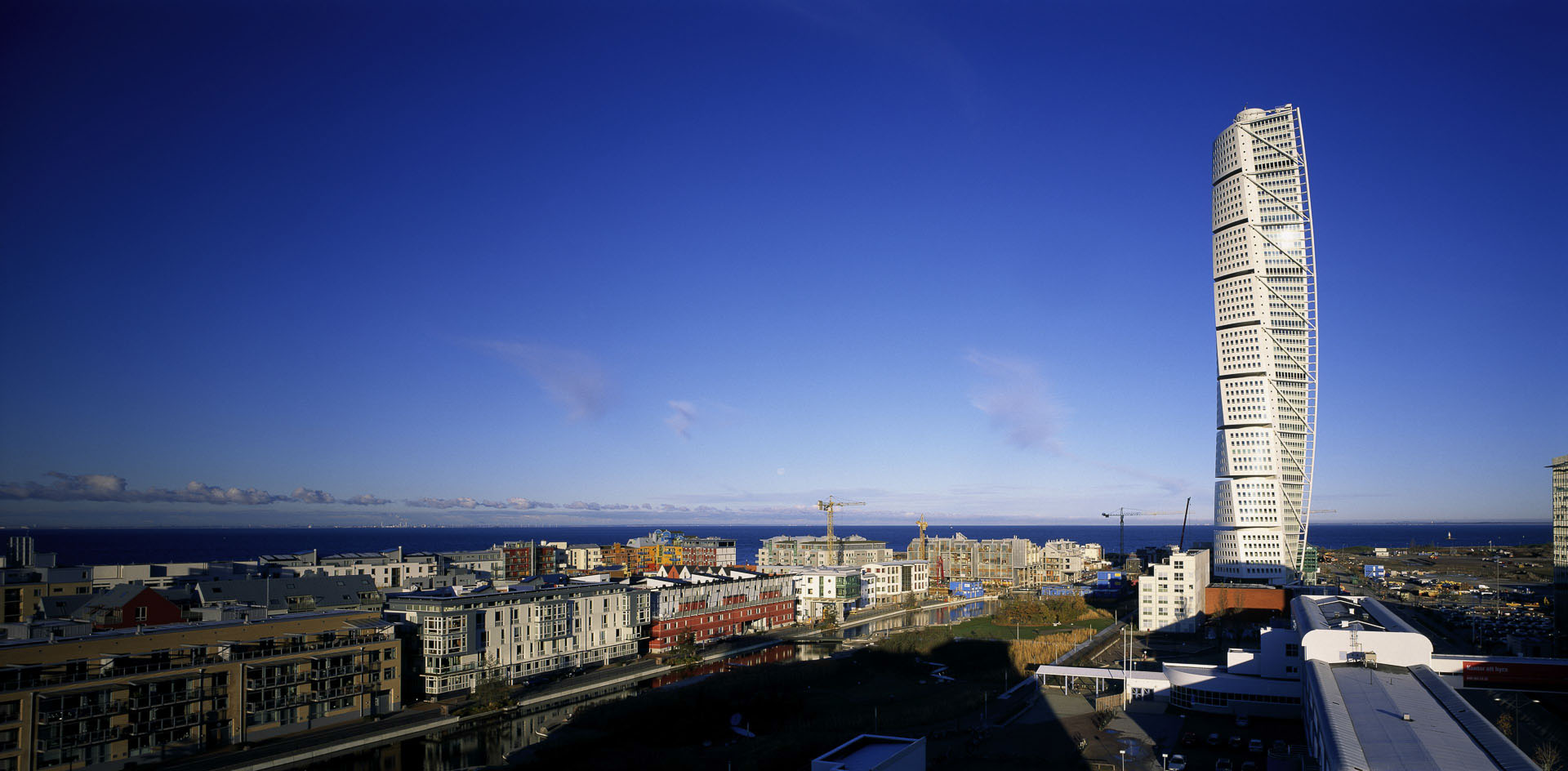 Unknown author - Calatrava.com - Turning Torso, Malmo