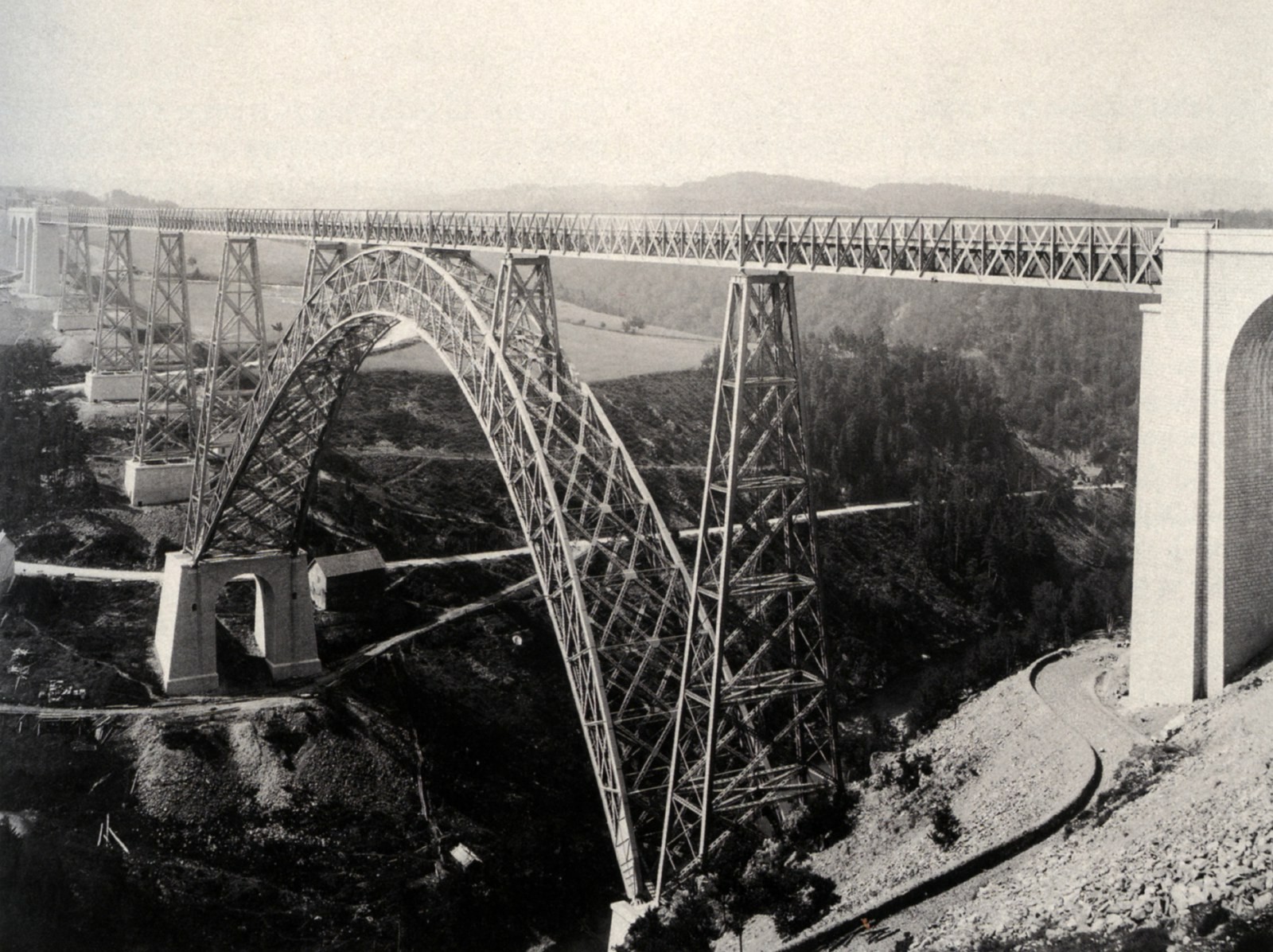 Unknown author - Gustave Eiffel: Le Viaduc de Garabit